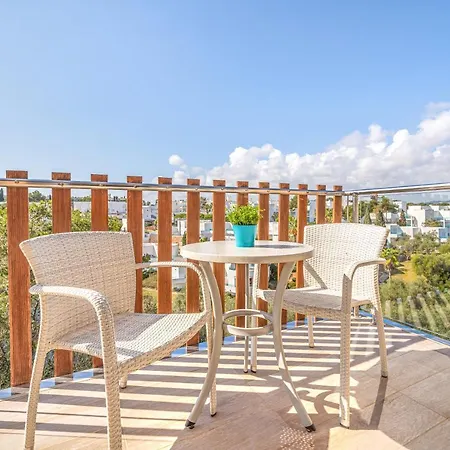 Aparthotel Playa Ferrera