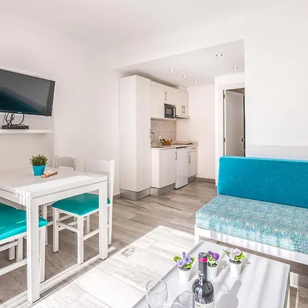 Playa Ferrera Aparthotel