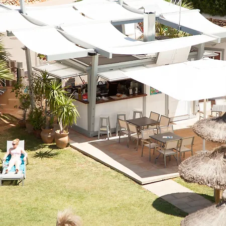Playa Ferrera Aparthotel 3*