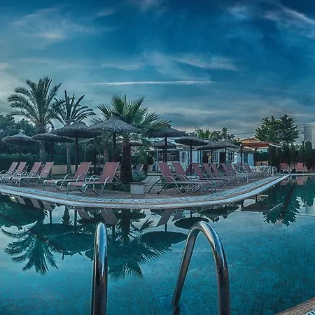 Playa Ferrera Aparthotel